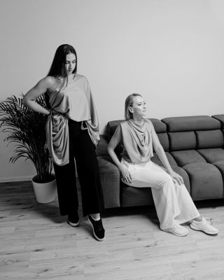 Jednoduchý kousek, nekonečné možnosti! Multifunkční oblečení je investice, která se ti vrátí během celého roku. 🍃...